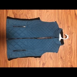 Andrew Marc ladies quilted vest